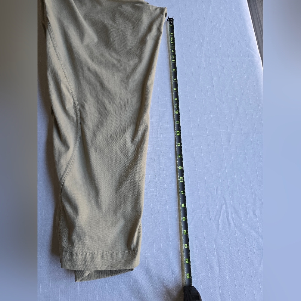 The North Face Tan Hiking Athleisure Gorpcore Capri Style Pants - Picture 9 of 11